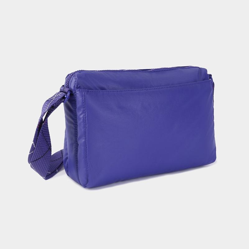 Women's Hedgren Eye Medium Shoulder Bags Royal Blue | CFJ6139CQ