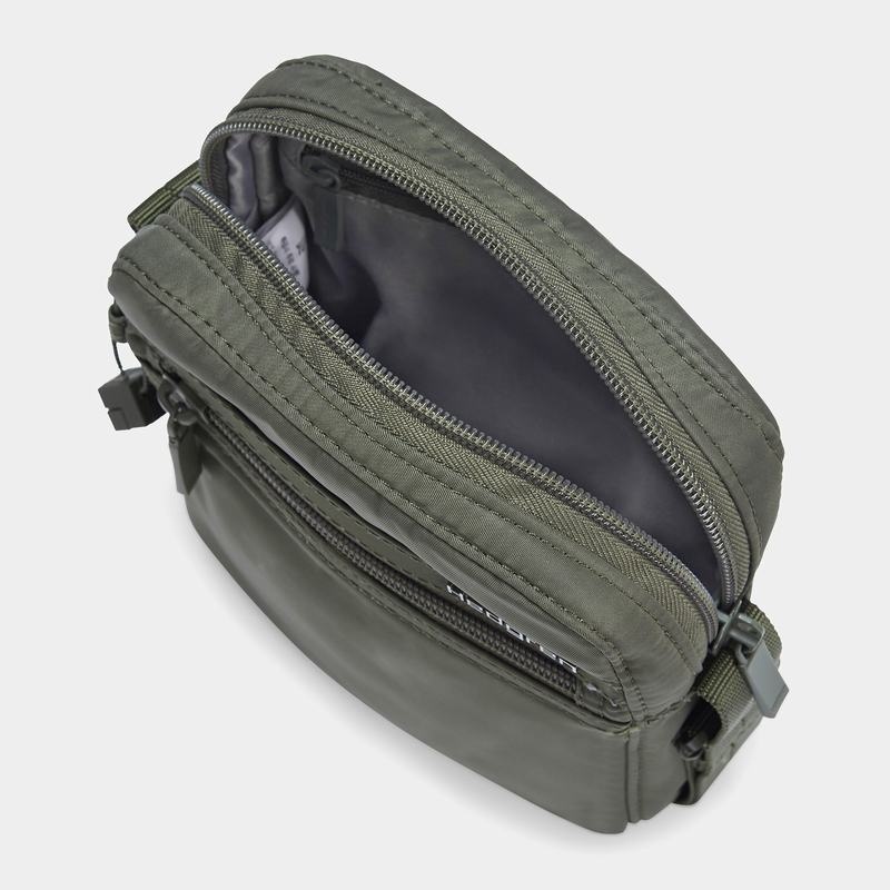 Women's Hedgren Rush Crossbody Bags Dark Green | CYD977NL