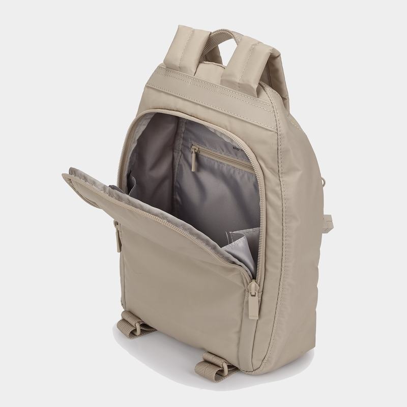 Women's Hedgren Vogue Backpacks Beige | ZGH1691JJ